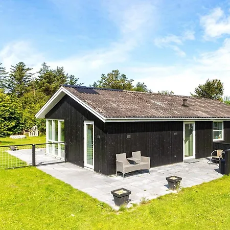 6 Person In Hjorring-by Traum * הייורינג