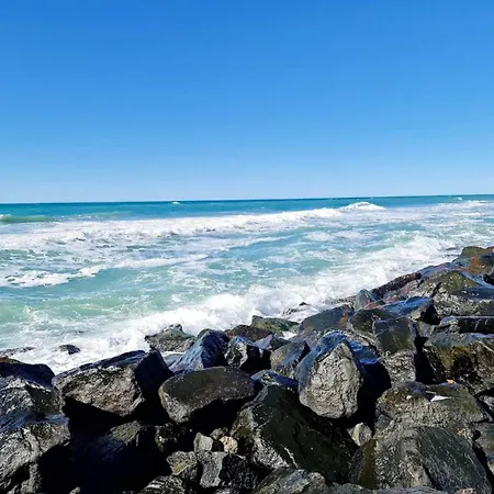 6 Person In Hjorring-by Traum *