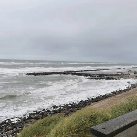 6 Person In Hjorring-by Traum * הייורינג